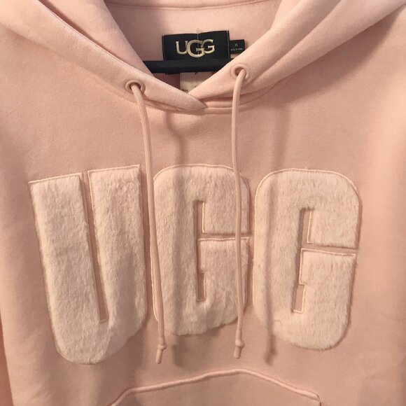 Brand New UGG Fuzzy Logo Hoodie with Tags - Picture 4 of 7